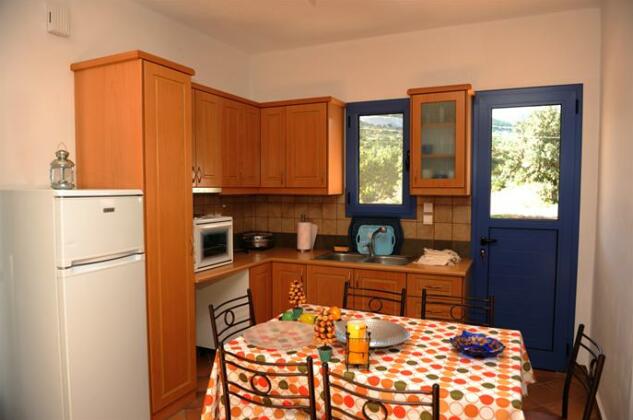 Iro Country Houses - Photo4