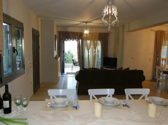 Porto Heli Villas & Studios - Photo2