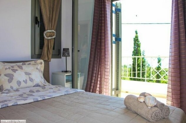 Porto Heli Villas & Studios - Photo4