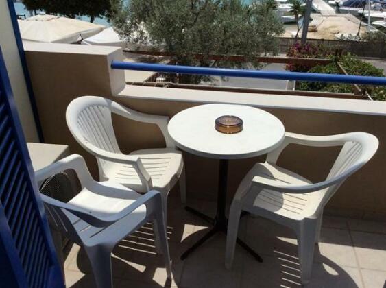 Rozos Hotel - Photo5