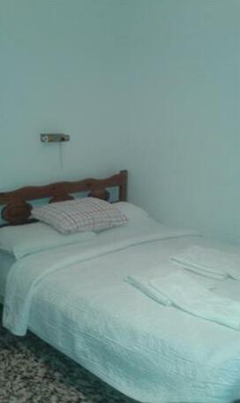 Manoleas Rooms to Let