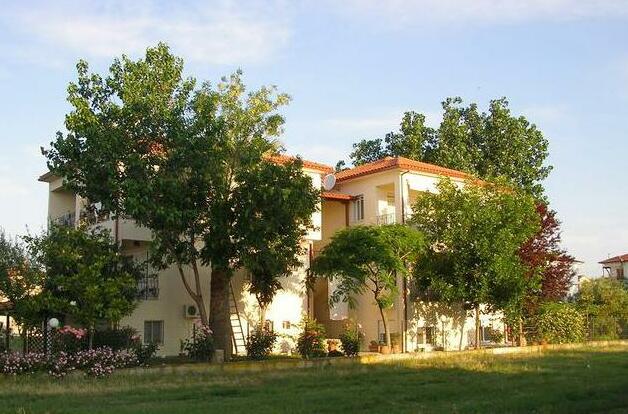 Avgerou Studios and Apartments - Photo5