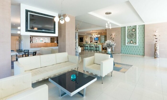 Cronwell Resort Sermilia Ultra All-Inclusive - Photo5