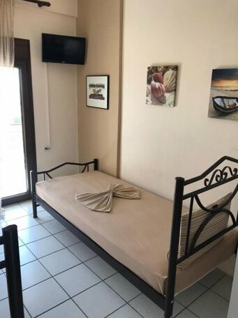 Palm Tree Apartments - Photo3