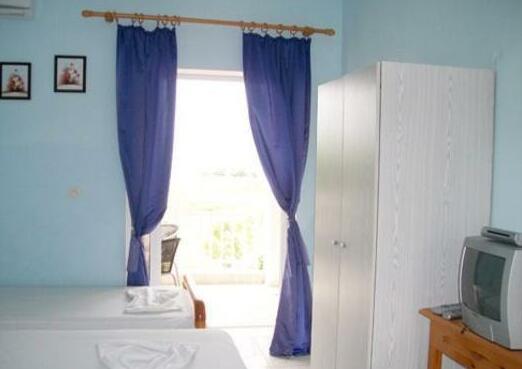 Paschalia Apartments - Photo2