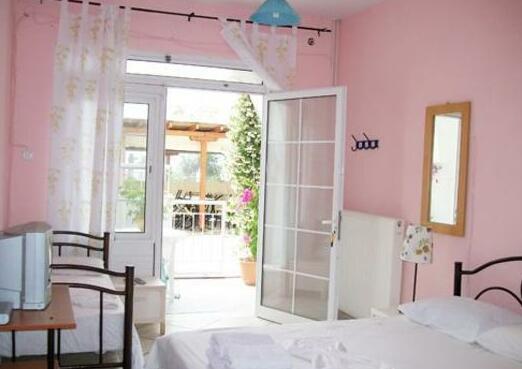 Paschalia Apartments - Photo3
