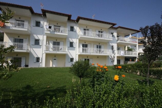 Pavloudis Apartments - Photo2