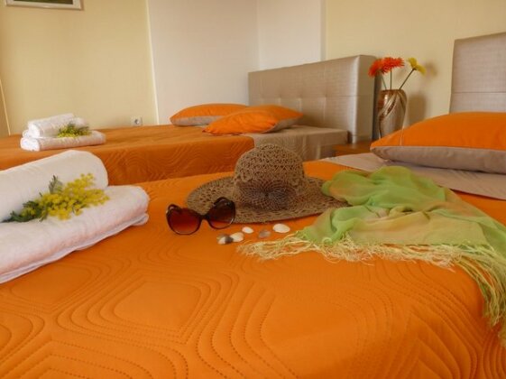 Pavloudis Apartments - Photo3