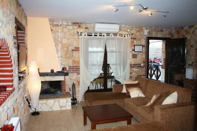 Stonehouse Ioannis - Photo2