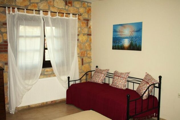Stonehouse Ioannis - Photo5