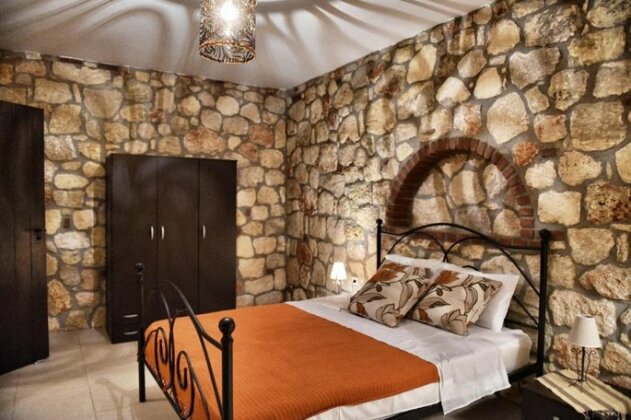 Zachariou Stone Villas - Photo2
