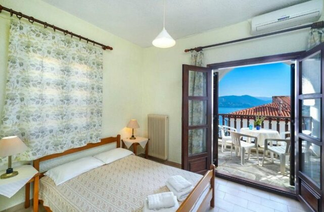 Kritikos Apartments - Photo4