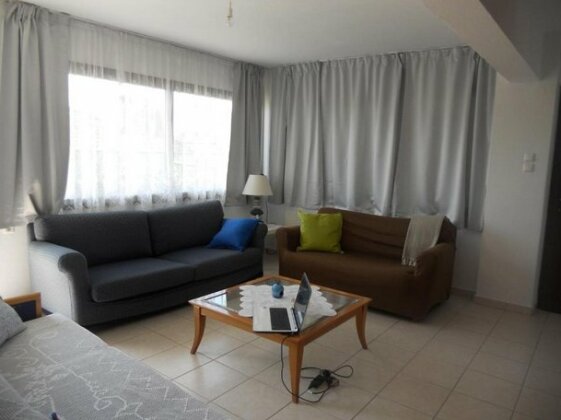 Pyrgadikia Chalkidiki comfortable apartment with a yard and view - Photo5