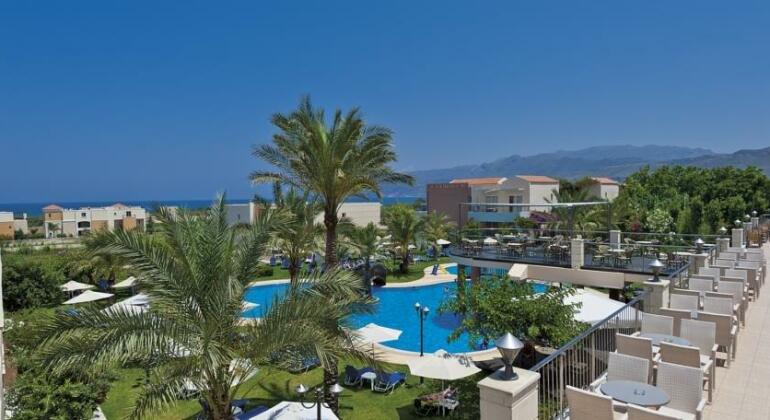 Selini Suites