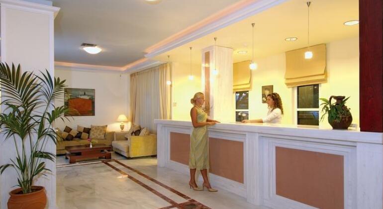 Selini Suites - Photo3