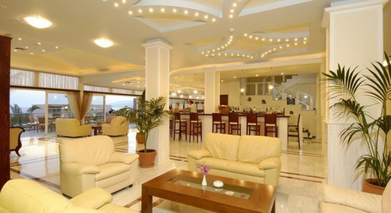 Selini Suites - Photo5