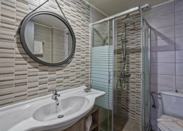 Icarus Apartments - Photo4