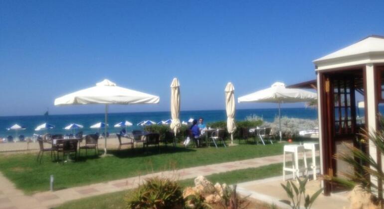 Iperion Beach Hotel - Photo2