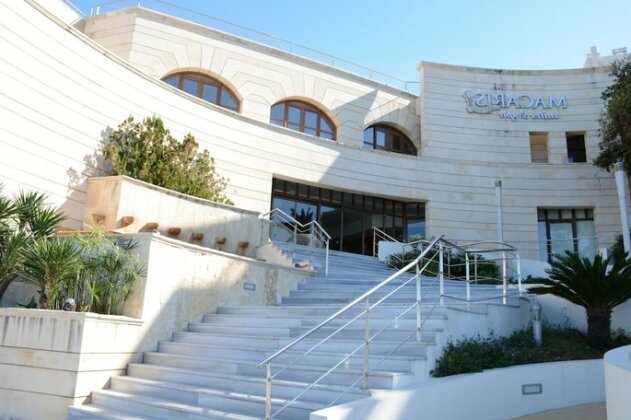 Macaris Suites & Spa