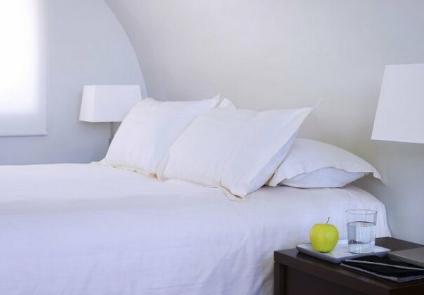 Macaris Suites & Spa - Photo4