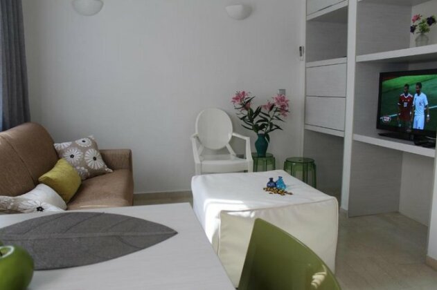 Myron Suite Old Town - Photo3