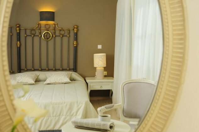 Mythos Suites Hotel - Photo3