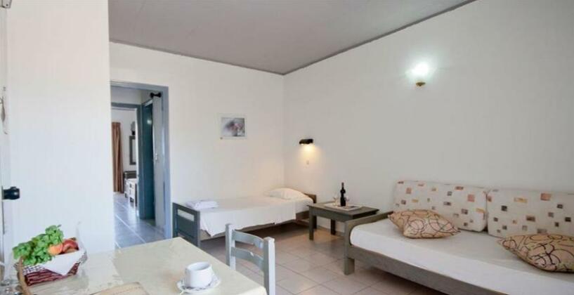 Pegasus Hotel Apartments - Photo3