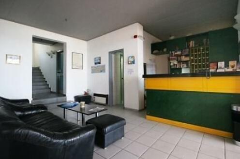 Pegasus Hotel Apartments - Photo4