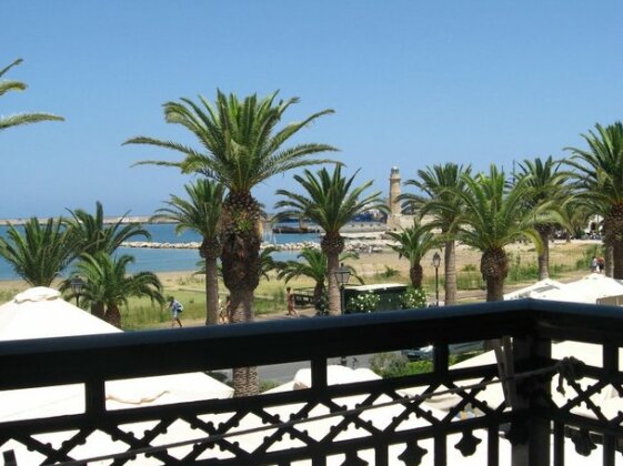 The Sea- Front Rooms and Apartments - Photo2