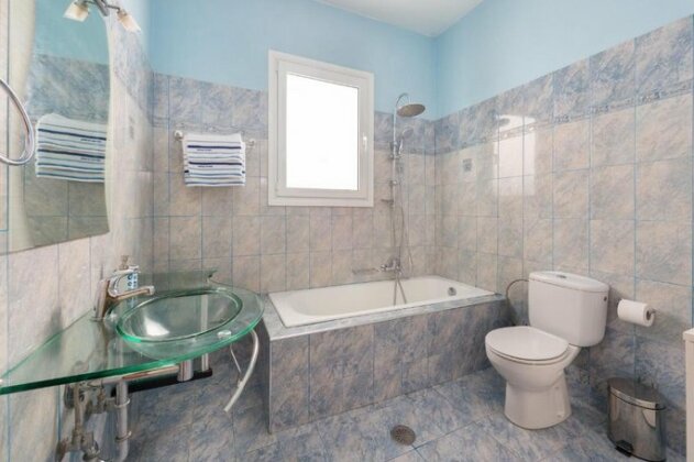 2 Bedrooms Apartment With Pool In Filerimos - Photo5