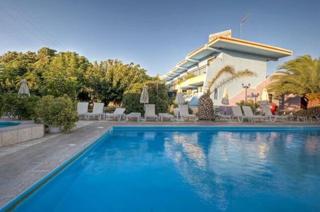 Alia Hotel & Suites