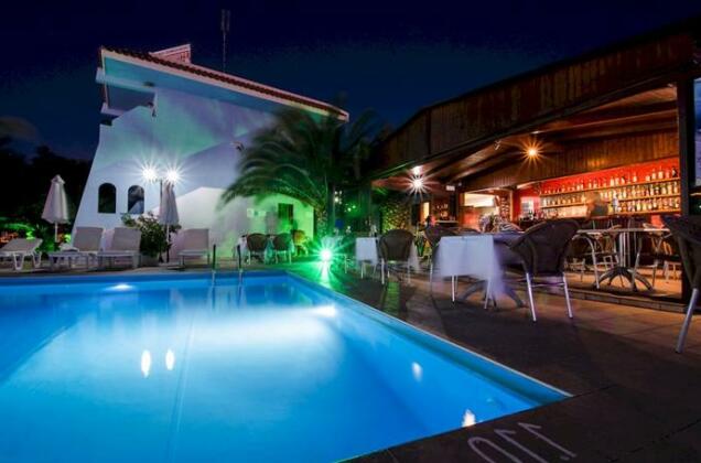 Alia Hotel & Suites - Photo3