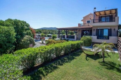 Alnika Villa