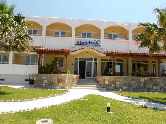 Anthoula's Comfort Home - Photo4
