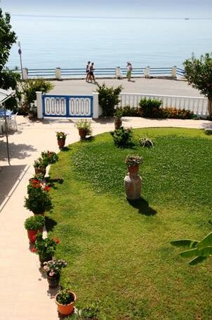 Antonios Apartments - Photo2