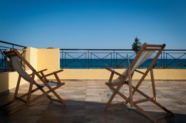 Beach Villa Kalavarda - Photo4