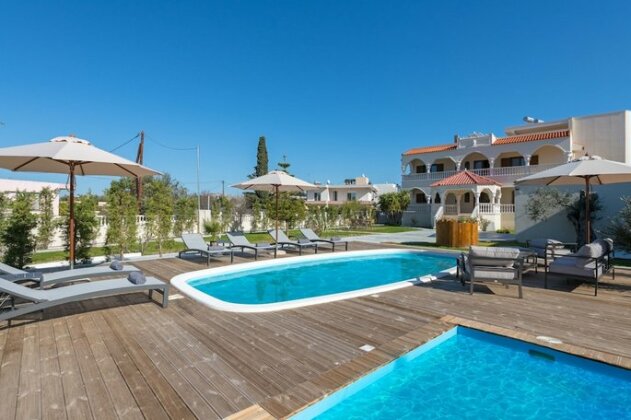 Evelyn Villa - Photo2