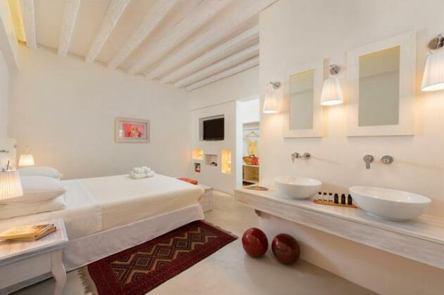 F Charm Hotel - Photo2