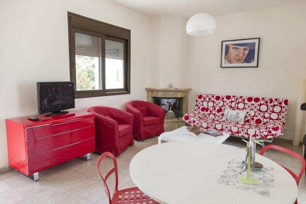 Gennadi Court - Photo5