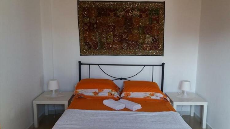 House Anes - Photo2