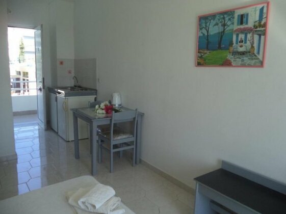 Lagonas View Studios - Photo5