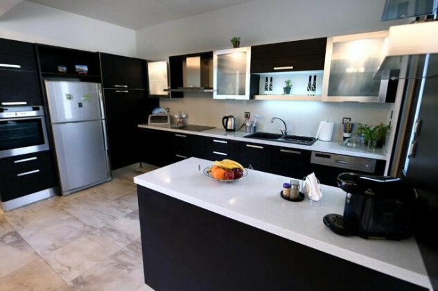 Lilies Villa - Photo3