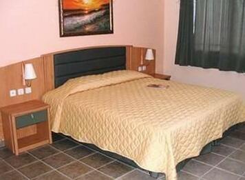 Limanaki Apartments - Photo2