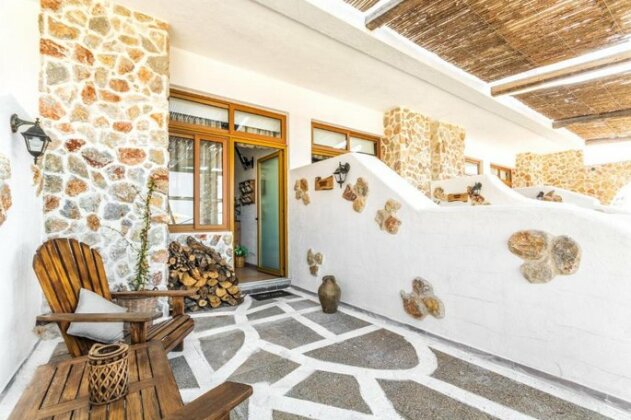 Limeri Traditional Guest House - Photo4