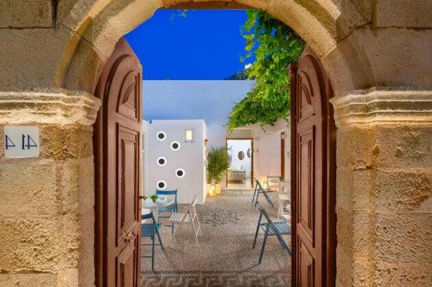 Lindos Citrin Studios - Photo3