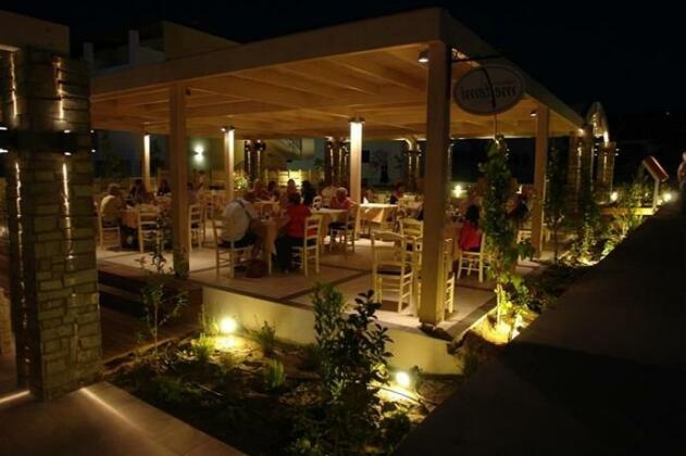 Matina Pefkos Aparthotel - Photo5