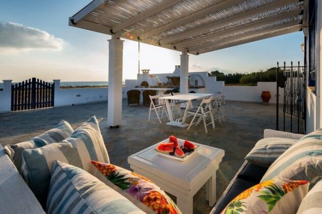 Nautilus Beach House - Photo2