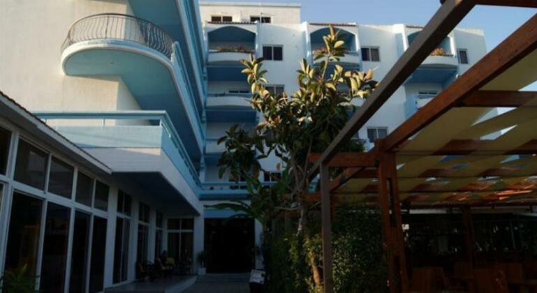 Osiris Apartments - Photo2