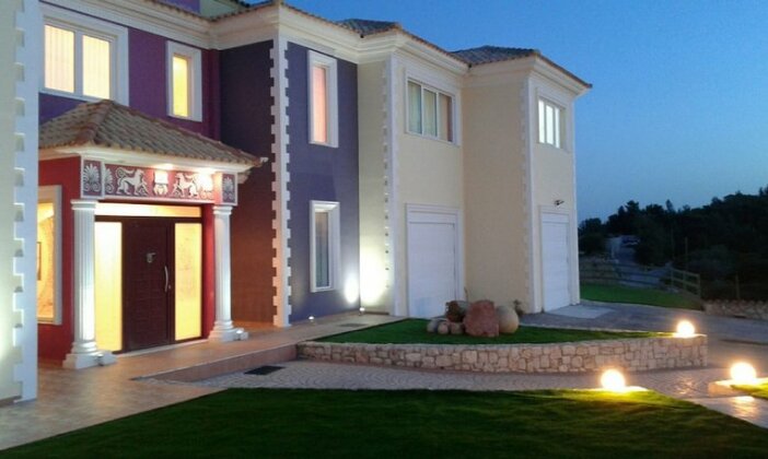 Paramithia Villa