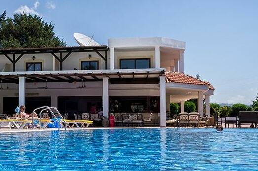 Pefkos Village Resort - Photo2